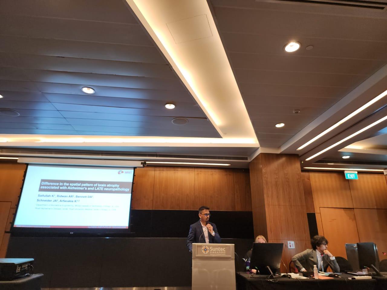 ISMRM 2024 presentation photo